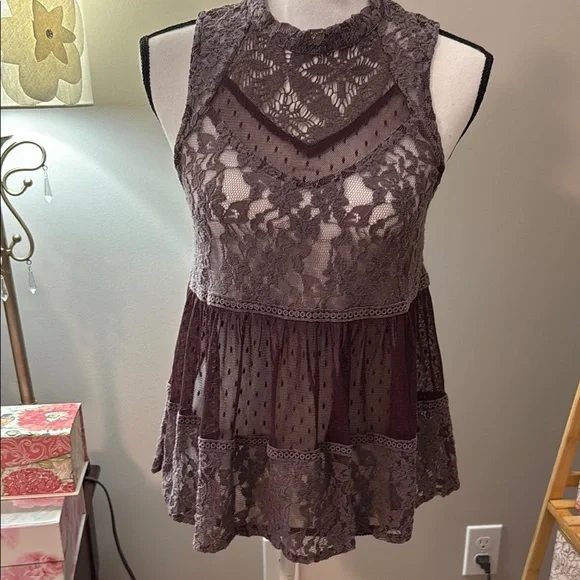 Free People Purple Sleeveless Lace Blouse - Picture 1 of 7